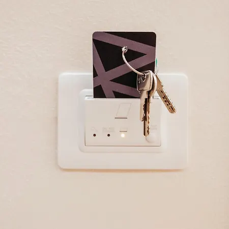 44 Market Place * La Spezia