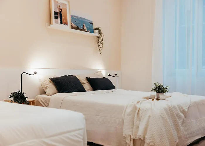 44 Market Place Apartment La Spezia