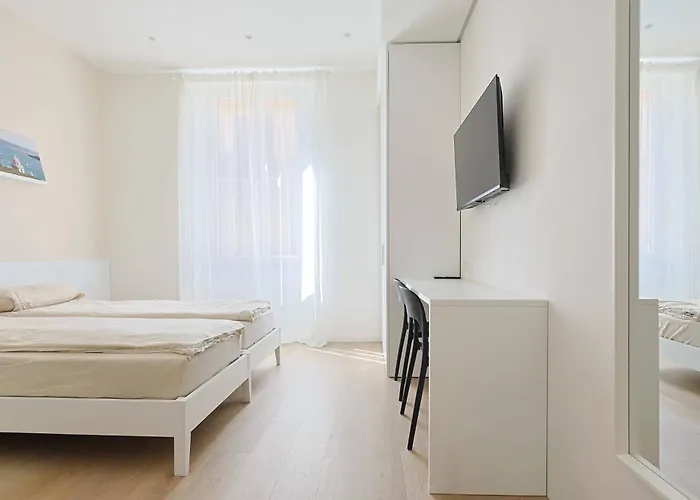 44 Market Place Apartment