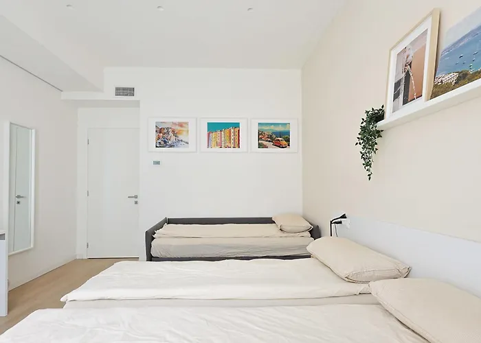 44 Market Place La Spezia