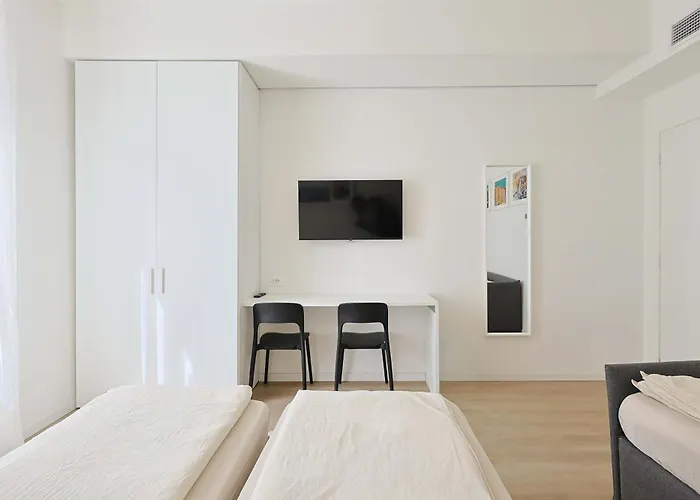 44 Market Place Apartment